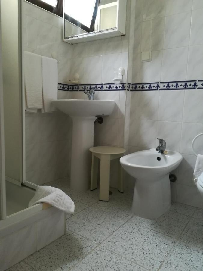 Hospedaria Saozinha Figueira da Foz Buitenkant foto